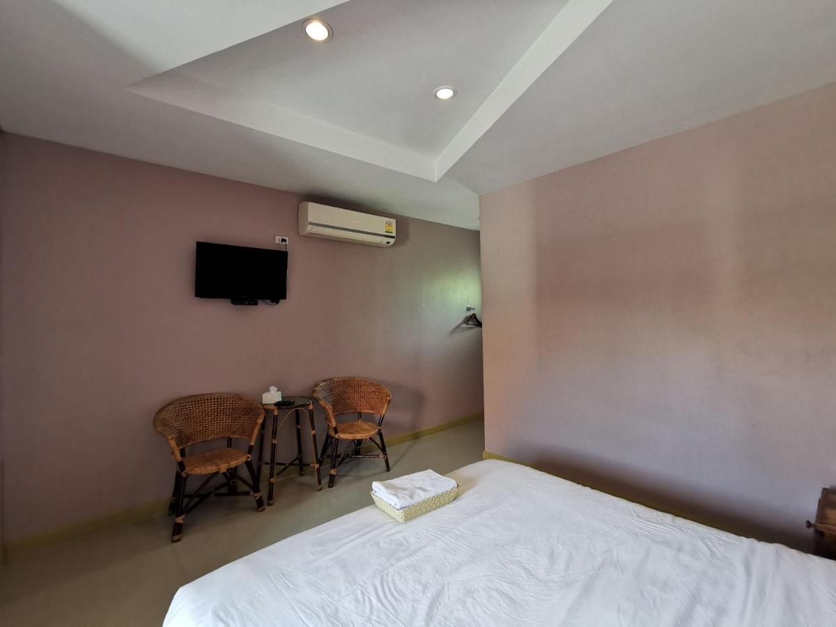 Smile Resort Sriracha ศรีราชา ภายนอก รูปภาพ