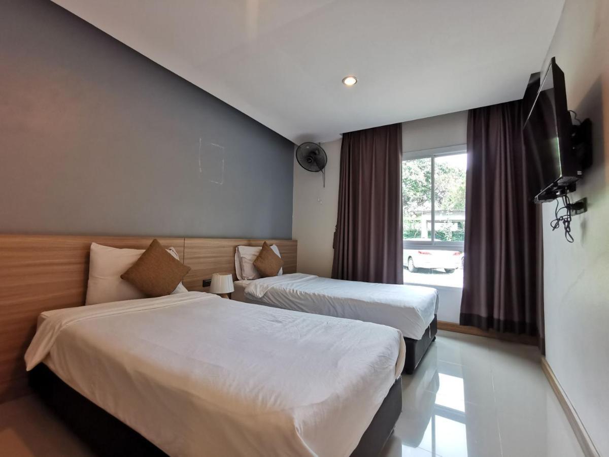 Smile Resort Sriracha ศรีราชา ภายนอก รูปภาพ