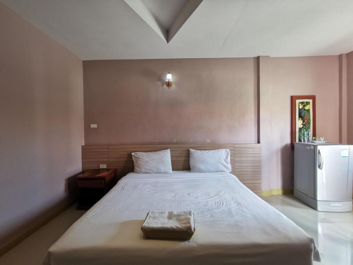 Smile Resort Sriracha ศรีราชา ภายนอก รูปภาพ