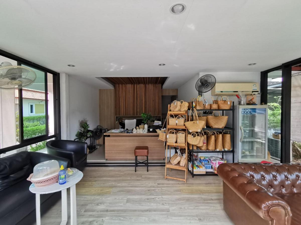 Smile Resort Sriracha ศรีราชา ภายนอก รูปภาพ