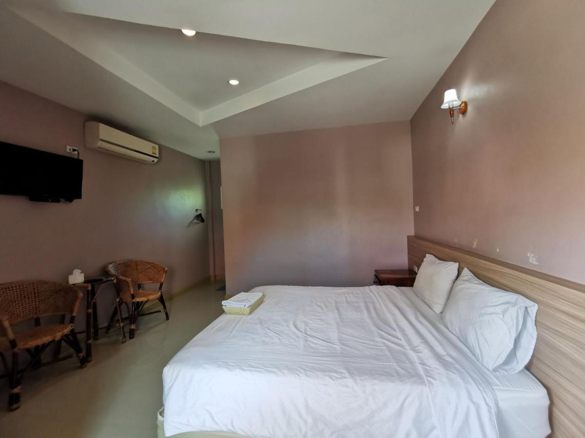 Smile Resort Sriracha ศรีราชา ภายนอก รูปภาพ